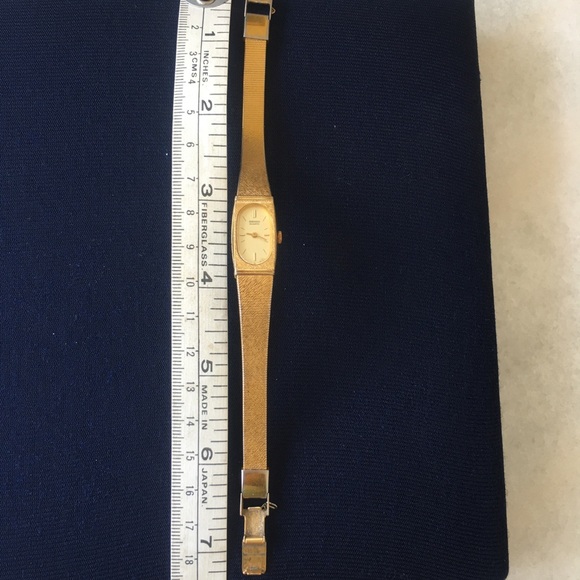 Vintage Seiko Quartz Slim Gold-Tone Ladies Watch main image 2